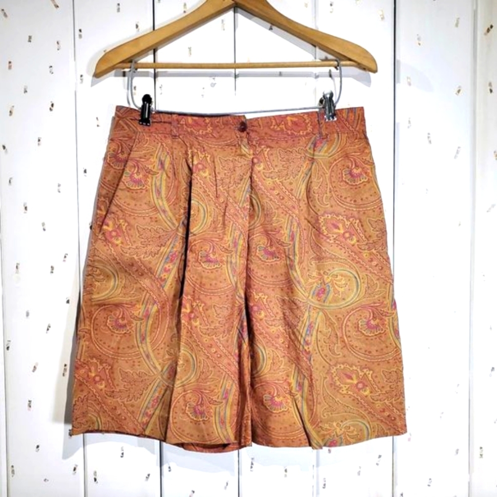 Vintage USA Made Boho Paisley Floral Pleated Bermuda Shorts - Picture 1 of 14